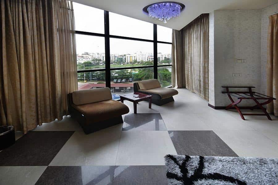 Hotel The Cox Today - Image 10