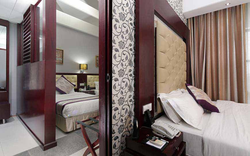 Room 1 - 2